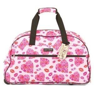 🔹️BETSEY JOHNSON🔹️ Lip Xox Wheeled pink  Weekender ✨️💕